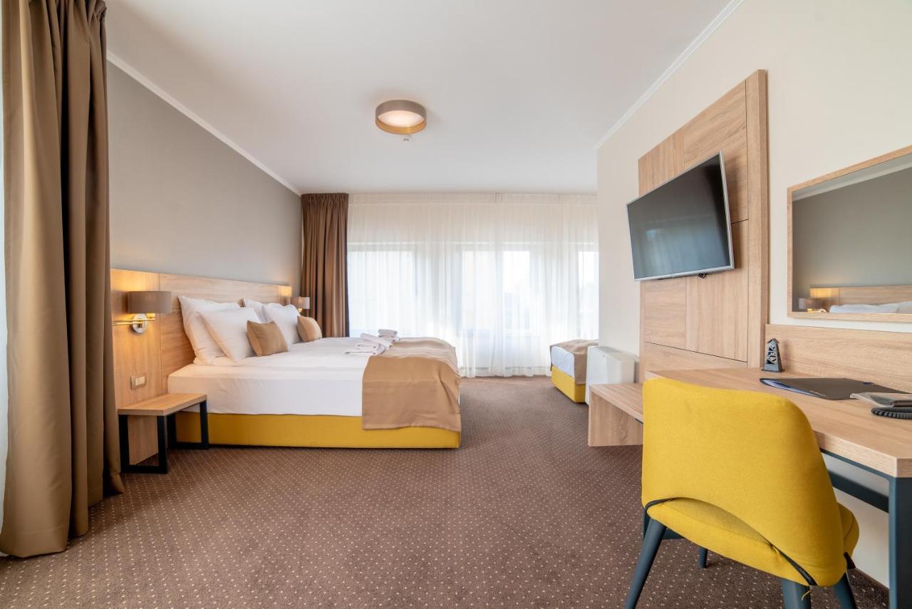 Hotel Soni Lux Tuzla Exterior foto