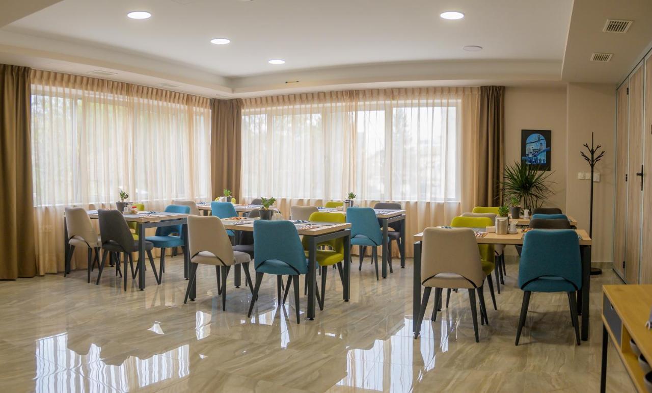 Hotel Soni Lux Tuzla Exterior foto