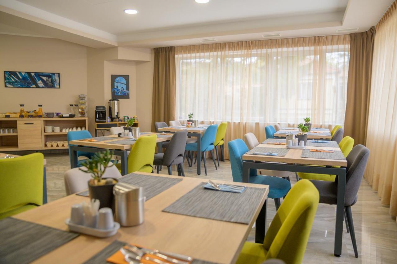 Hotel Soni Lux Tuzla Exterior foto